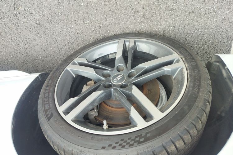 奥迪A4L 2020款 40 TFSI 豪华动感型车身外观6007