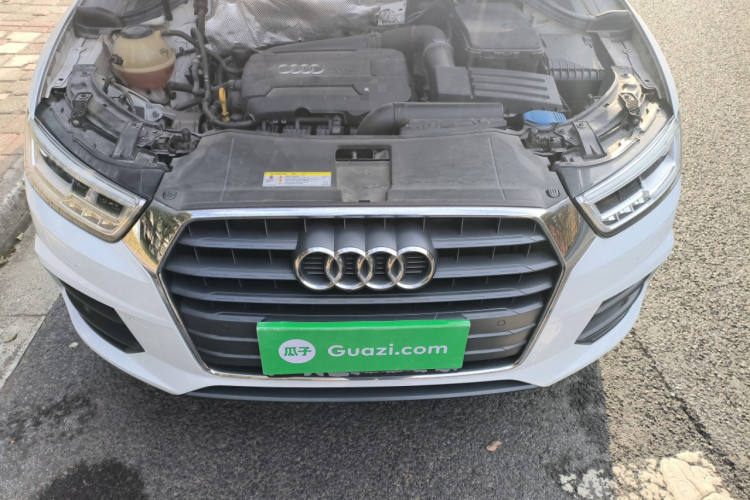 奥迪Q3 2018款 30周年年型 35 TFSI 时尚型局部细节24