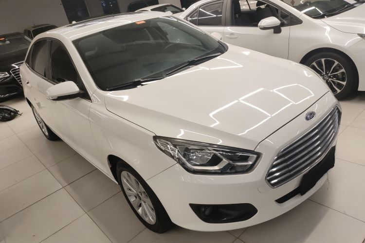 福特 福睿斯 2017款 幸福版 1.5L 自动时尚型车身外观3