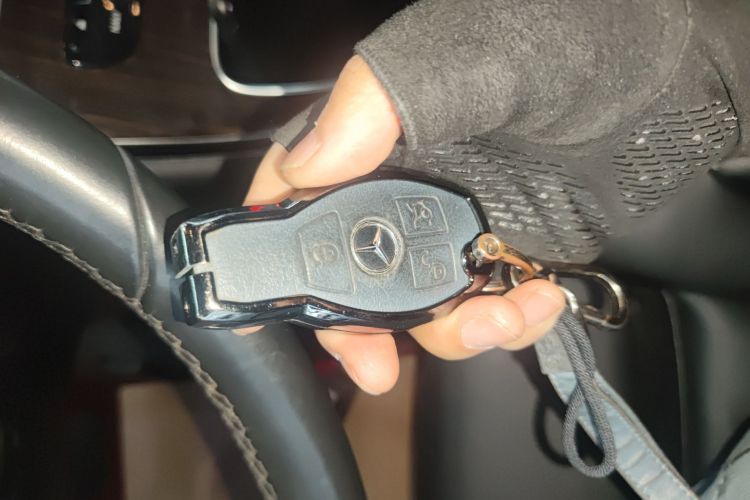 奔驰GLC 2016款 GLC 260 4MATIC 动感型中控内饰11