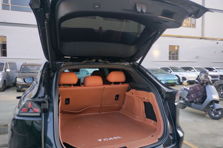 深蓝汽车 深蓝S07 2025款 215Max 深蓝智驾AD PRO增程版机舱底盘23