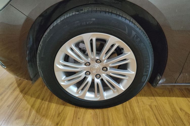 别克 君越 2018款 20T 精英型车身外观6007