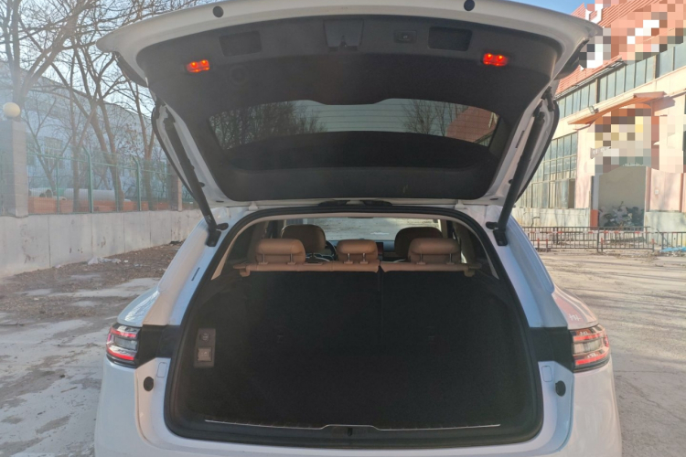 鸿蒙智行 问界M5 2022款 增程后驱标准版局部细节23