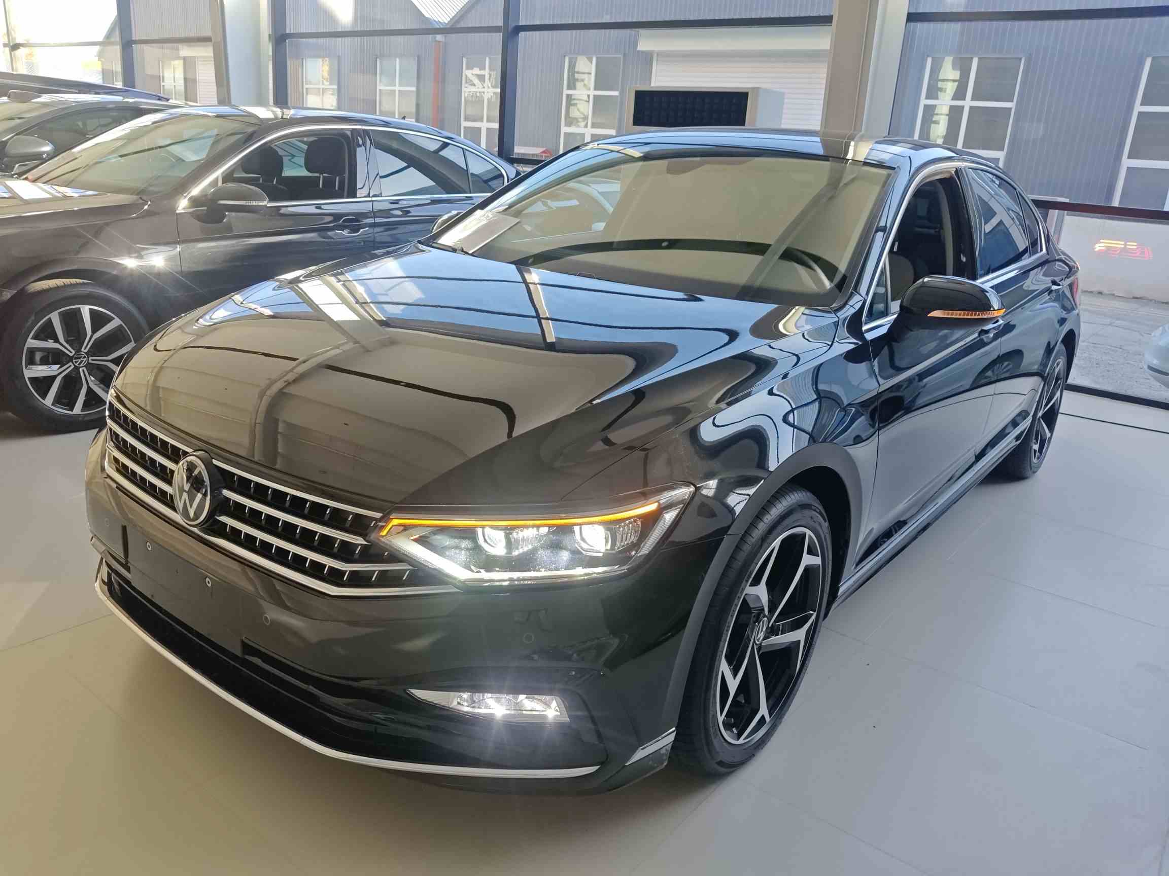 大众 迈腾 2025款 众享款 330TSI DSG豪华型(1)