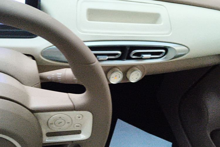 五菱汽车 宏光MINIEV 2025款 四门版 进阶款中控内饰16