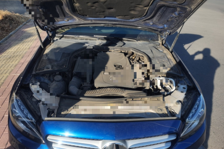 奔驰C级 2017款 改款 C 200 L局部细节24