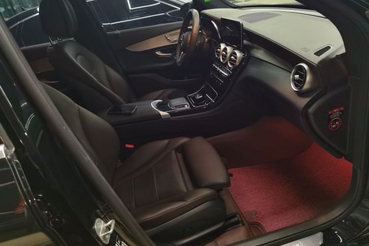 奔驰GLC 2021款 GLC 260 L 4MATIC 动感型局部细节41