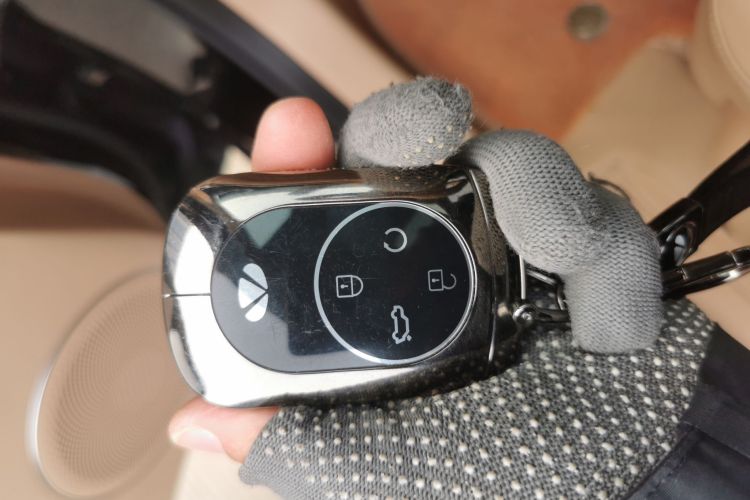 奇瑞 风云T11 2026款 220四驱全家乐中控内饰7001