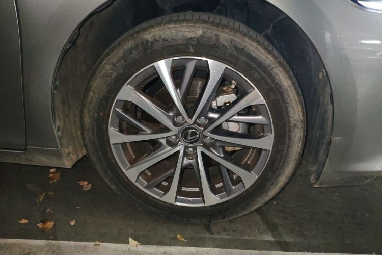 雷克萨斯ES 2022款 200 卓越版车身外观10