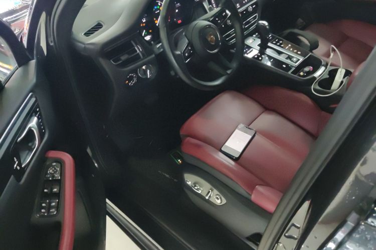 保时捷 2022款 Macan 2.0T中控内饰7003