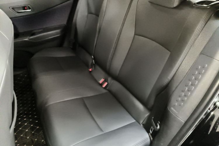 丰田C-HR 2018款 2.0L 领先特别版 国V中控内饰21