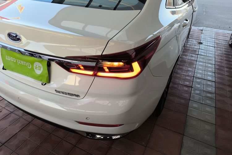 福特 福睿斯 2021款 1.5L 自动钻石版车身外观6006