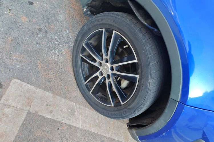 江铃 驭胜S330 2016款 1.5L GTDi 自动四驱旗舰版车身外观10