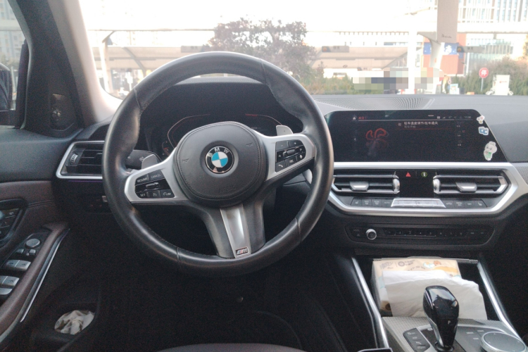 宝马3系 2021款 325Li M运动曜夜套装中控内饰13