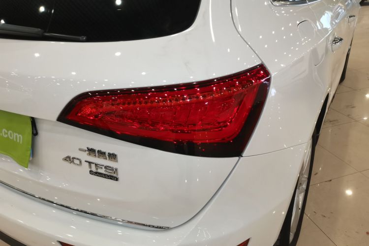 奥迪Q5 2016款 40 TFSI 舒适型车身外观6006