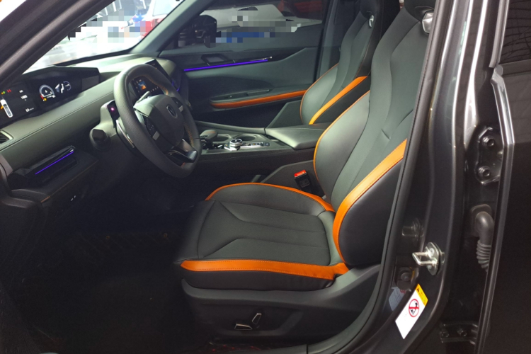 长安UNI-V 2025款 1.5T 500Bar高能版中控内饰19