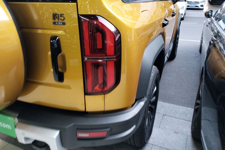 方程豹 豹5 2023款 领航版车身外观6006