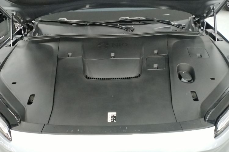 蔚来ES6 2025款 75kWh机舱底盘24