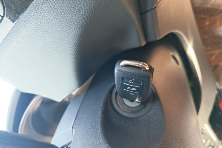 海马S5 2015款 1.5T CVT豪华型运动版中控内饰11