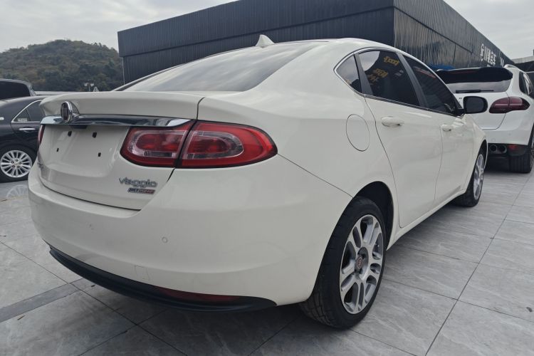 菲亚特 菲翔 2012款 1.4T 自动尊享版车身外观7