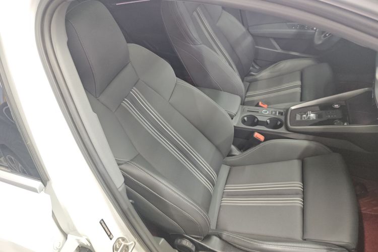 奥迪A3 2024款 A3L Limousine 35 TFSI 时尚运动型局部细节41