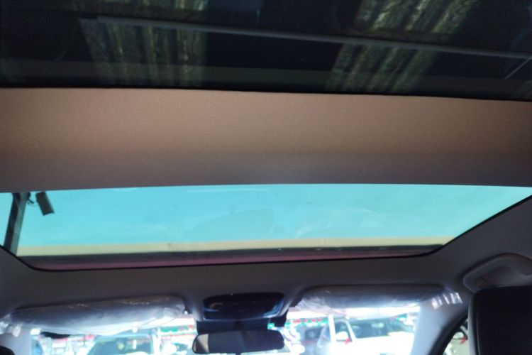 丰田 凯美瑞 2024款 2.0G 尊贵版中控内饰22