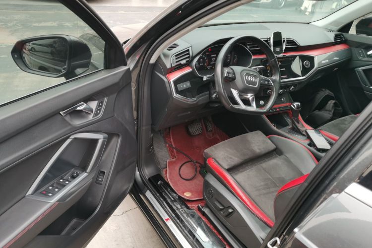 奥迪Q3 2019款 35 TFSI 时尚动感型中控内饰20