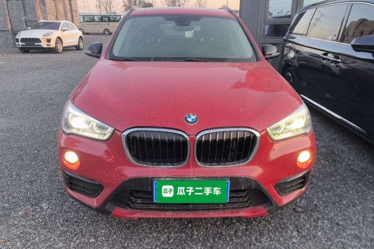 宝马X1 2018款 sDrive18Li 尊享型车身外观2