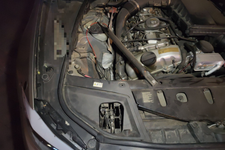 宝马5系(进口) 2011款 535i 领先运动型局部细节9006