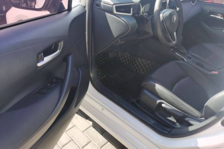 丰田 卡罗拉 2019款 1.2T S-CVT GL先锋版中控内饰20