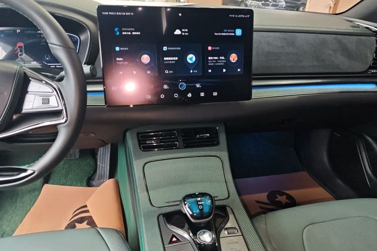 比亚迪 汉 2022款 EV 610KM四驱千山翠限量版中控内饰16