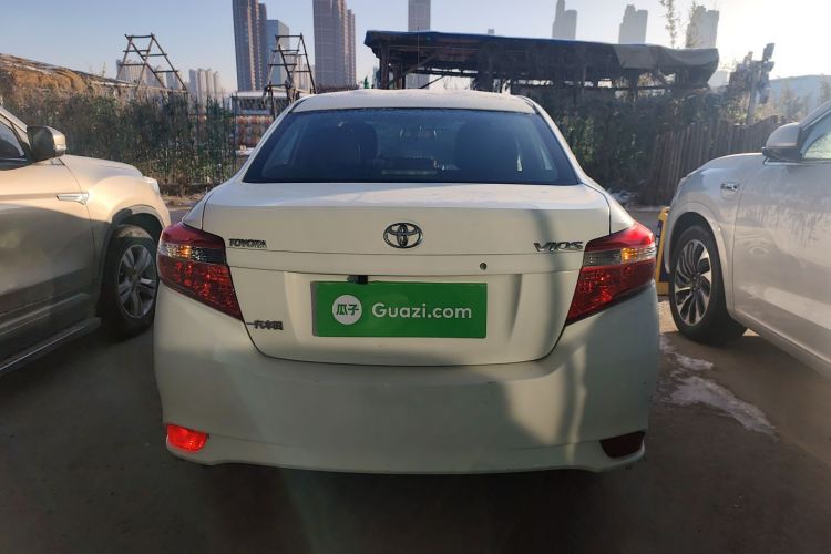 丰田 威驰 2014款 1.5L 手动智尚版车身外观6