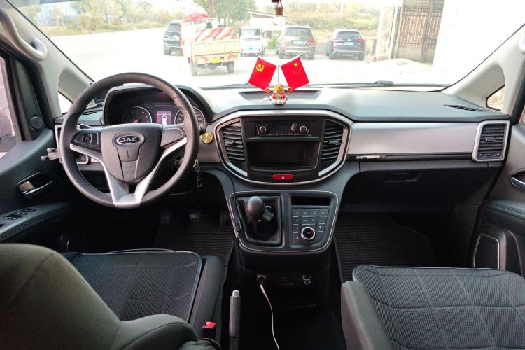 江淮瑞风 瑞风M4 2018款 2.0L 手动速运版中控内饰12