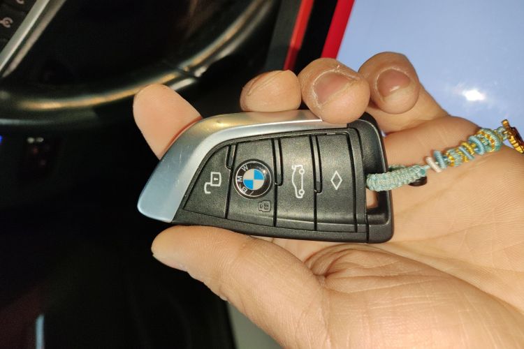 宝马3系 2021款 改款二 325Li M运动套装中控内饰7001