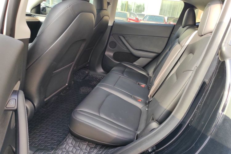 特斯拉 Model Y 2021款 标准续航后驱版中控内饰21