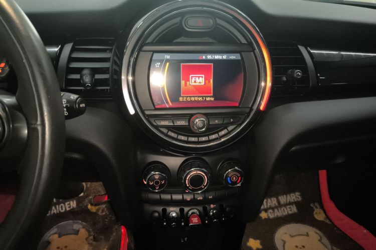 MINI 2018款 1.5T ONE PLUS中控内饰16