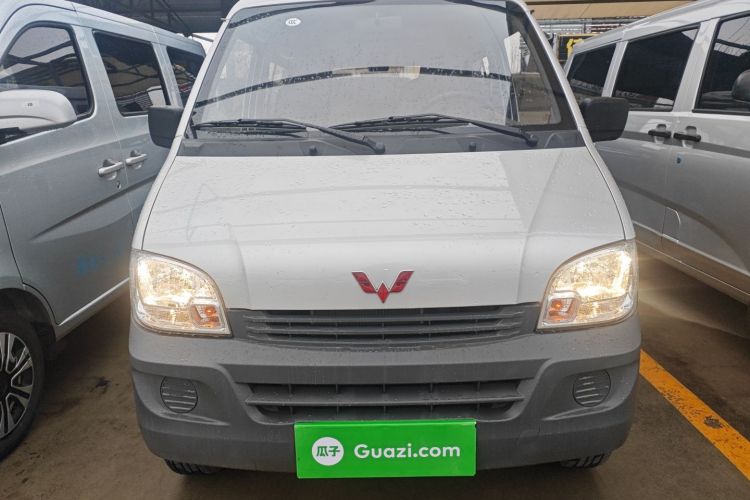 五菱汽车 五菱之光 2023款 1.5L 实用型 5/7座车身外观2