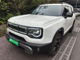 北京越野 北京BJ30 2024款 1.5T 魔核电驱进阶版