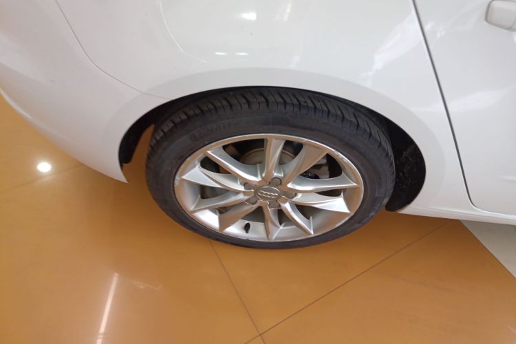 奥迪A3 2017款 Sportback 35 TFSI 进取型车身外观6008