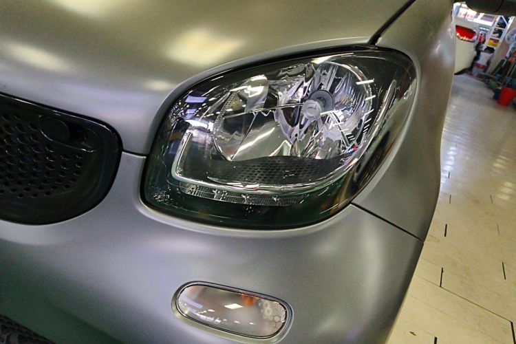 smart fortwo 2019款 0.9T 66千瓦硬顶风擎版 国VI局部细节36