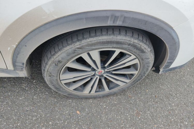 荣威RX5 2020款 20T 自动4G互联超越旗舰版车身外观10