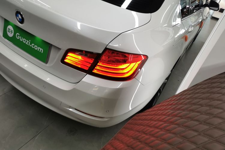 宝马5系 2014款 528Li 领先型车身外观9