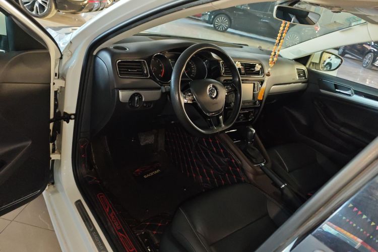 大众 速腾 2018款 1.6L 自动舒适型中控内饰20