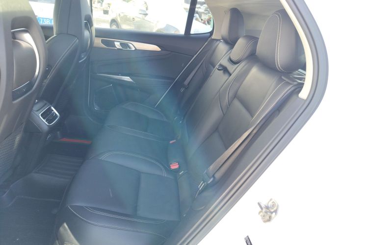 领克01 2019款 2.0T 两驱型Pro版 国VI中控内饰21