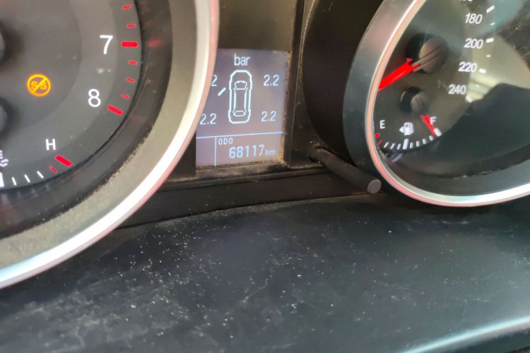 哈弗H6 2017款 蓝标 运动版 1.5T 手动两驱精英型中控内饰15