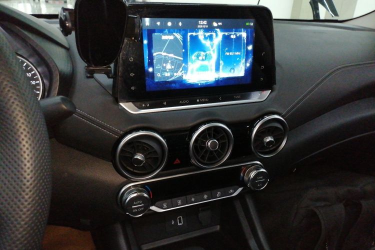 日产 轩逸 2022款 1.6L XL CVT悦享版中控内饰16