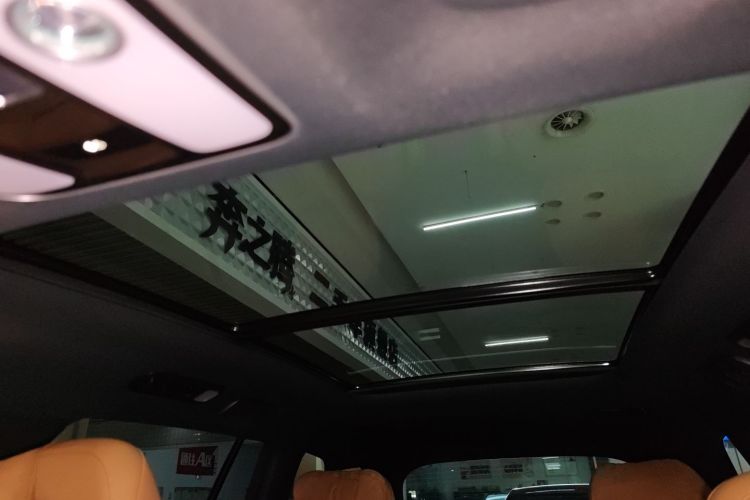 理想汽车 理想ONE 2020款 增程6座版中控内饰22