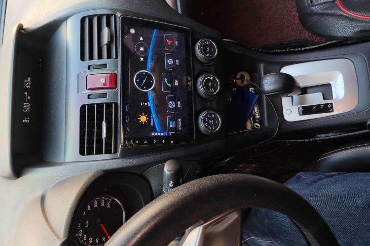 斯巴鲁XV 2014款 2.0i 舒适版中控内饰16