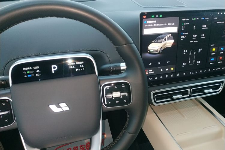 理想汽车 理想L9 2022款 Max中控内饰18