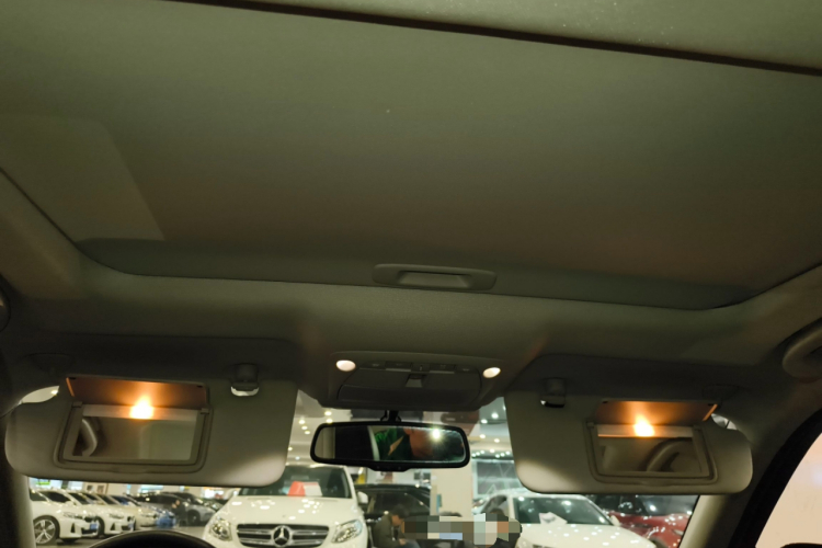 英菲尼迪Q50 2014款 3.7L 舒适版中控内饰22